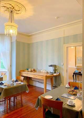 Гостевой дом Redclyffe Guesthouse Корк-7